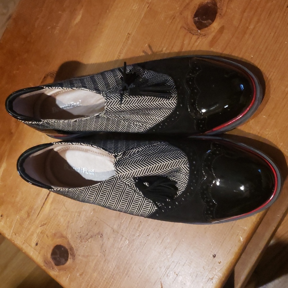 Beautifeel wingtip tassel shoes 9M